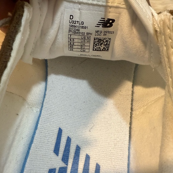 New Balance White and coffe Sneakers - Picture 5 of 7